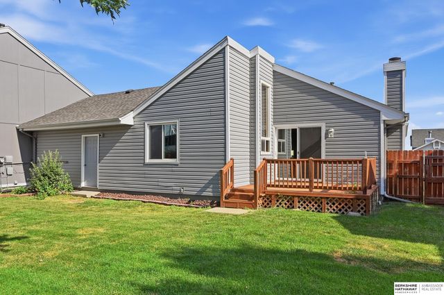 15329 R Street, Omaha, NE 68137