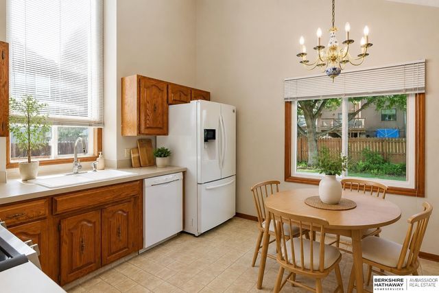 15329 R Street, Omaha, NE 68137