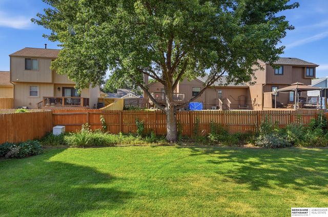 15329 R Street, Omaha, NE 68137