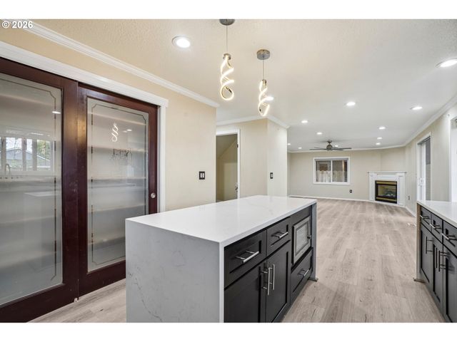15805 Ne 70TH St, Vancouver, WA 98682