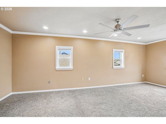 15805 Ne 70TH St, Vancouver, WA 98682