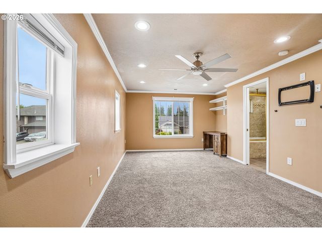 15805 Ne 70TH St, Vancouver, WA 98682