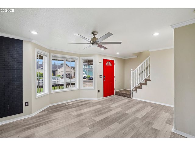 15805 Ne 70TH St, Vancouver, WA 98682