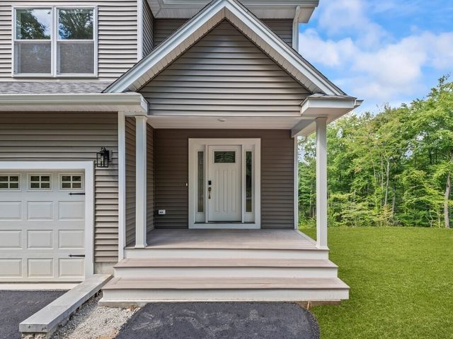 53 Coughlin, Oxford, MA 01540
