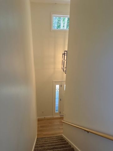 53 Coughlin, Oxford, MA 01540