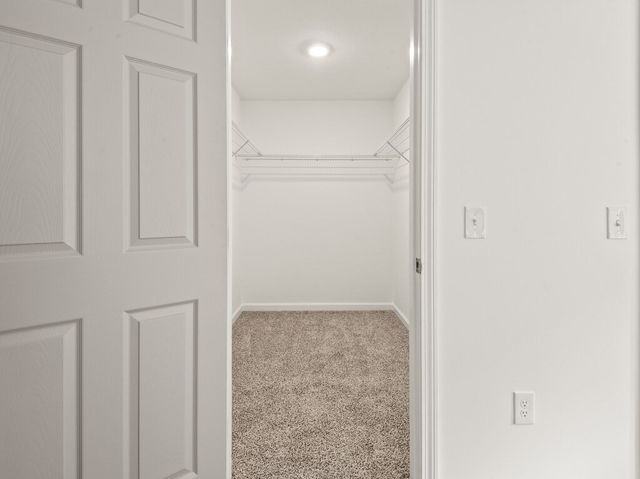 53 Coughlin, Oxford, MA 01540
