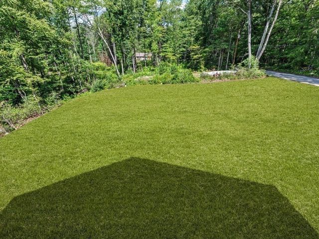53 Coughlin, Oxford, MA 01540
