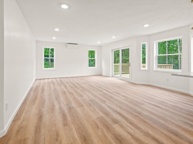 53 Coughlin, Oxford, MA 01540