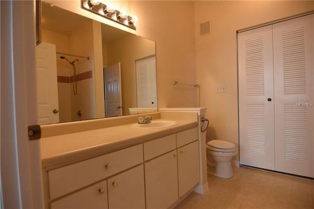 9640 LAKE CHASE ISLAND WAY, Tampa, FL 33626