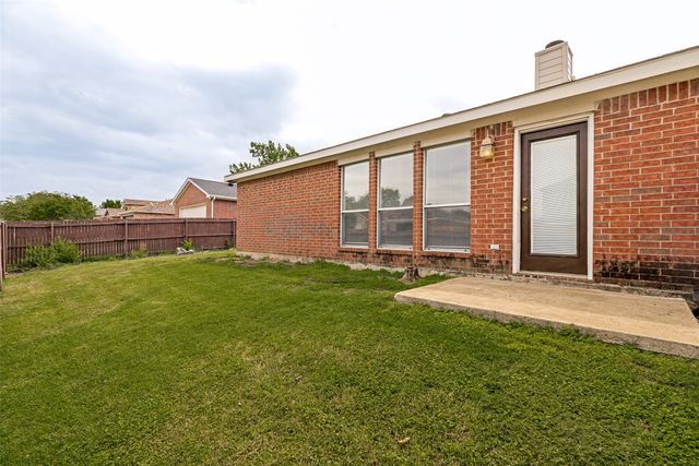 1043 Palomino Drive, Little Elm, TX 75068