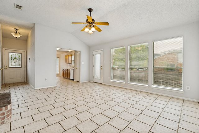 1043 Palomino Drive, Little Elm, TX 75068