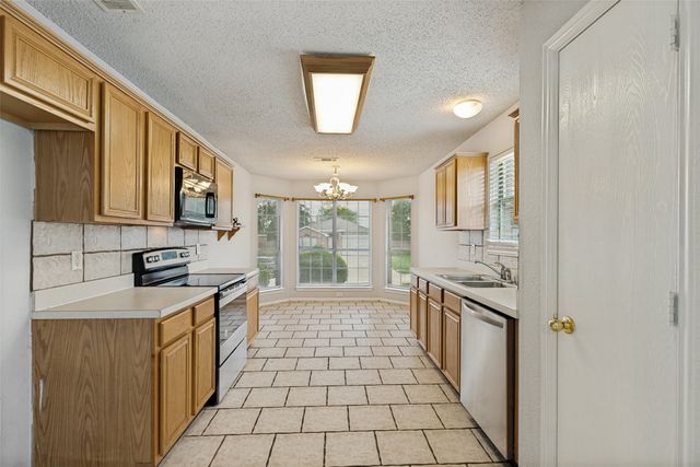 1043 Palomino Drive, Little Elm, TX 75068