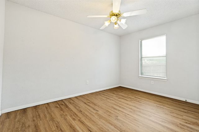 1043 Palomino Drive, Little Elm, TX 75068