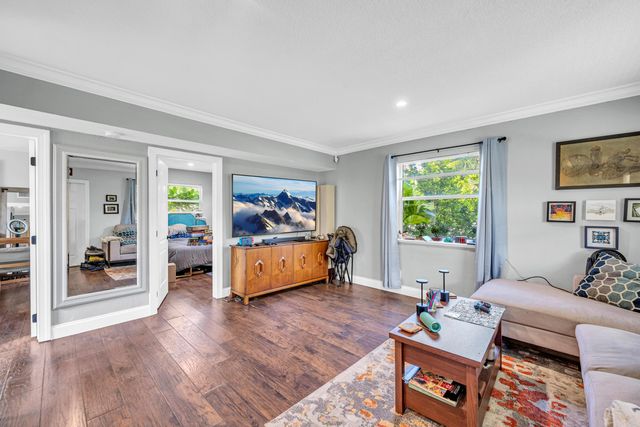 811 NE 14th Place, Fort Lauderdale, FL 33304