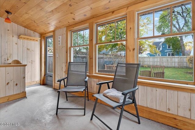 16 Hutchins Street, Saratoga Springs, NY 12866