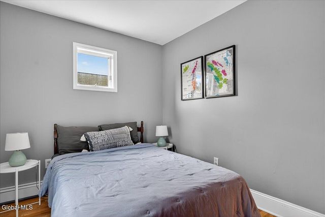 16 Hutchins Street, Saratoga Springs, NY 12866