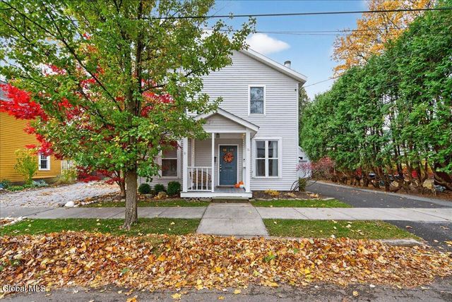 16 Hutchins Street, Saratoga Springs, NY 12866