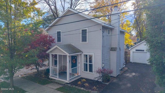 16 Hutchins Street, Saratoga Springs, NY 12866