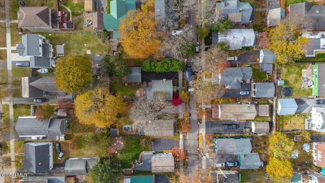 16 Hutchins Street, Saratoga Springs, NY 12866