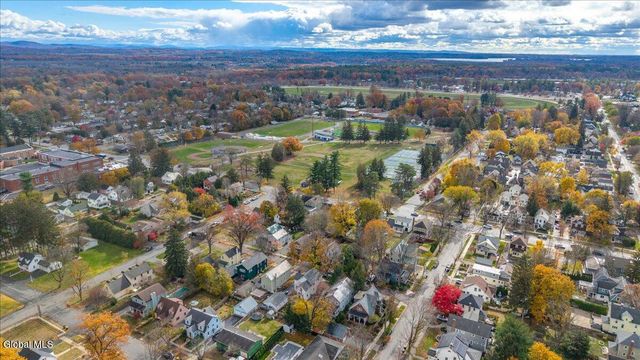 16 Hutchins Street, Saratoga Springs, NY 12866