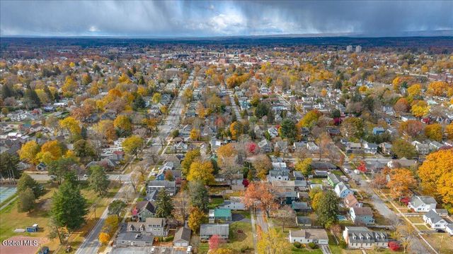 16 Hutchins Street, Saratoga Springs, NY 12866