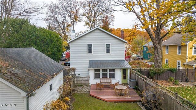 16 Hutchins Street, Saratoga Springs, NY 12866