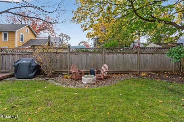 16 Hutchins Street, Saratoga Springs, NY 12866