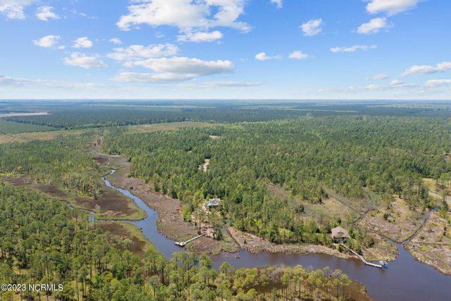 29 Paradox Point Drive, Aurora, NC 27806