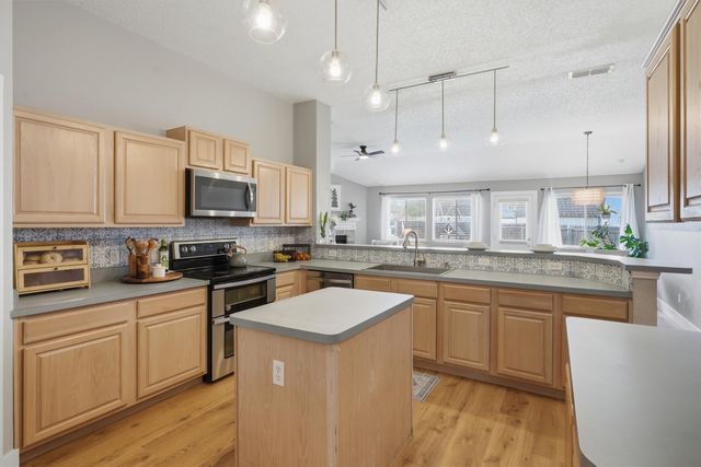 4217 Heritage Way Drive, Fort Worth, TX 76137