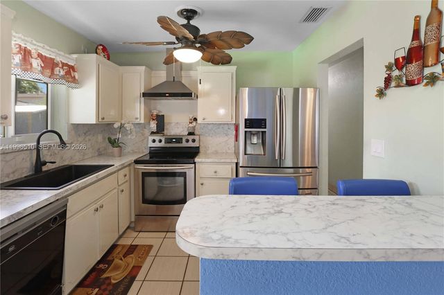 401 N 72nd Ave, Hollywood, FL 33024