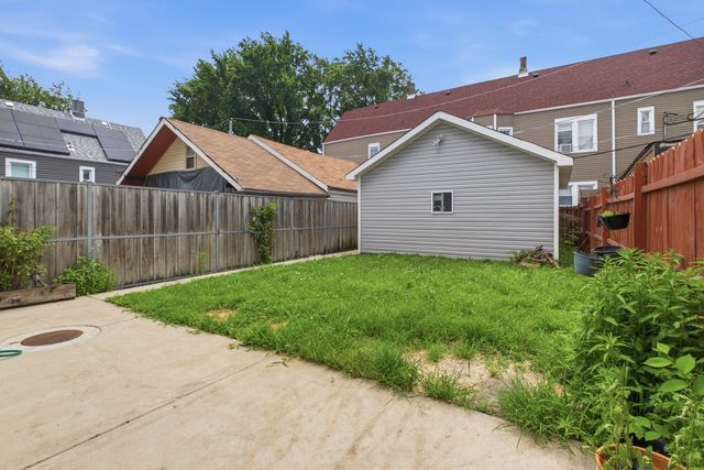4825 W 28th Street, Cicero, IL 60804