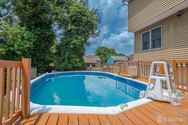 9 Salem Street, Piscataway, NJ 08854