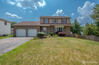 9 Salem Street, Piscataway, NJ 08854