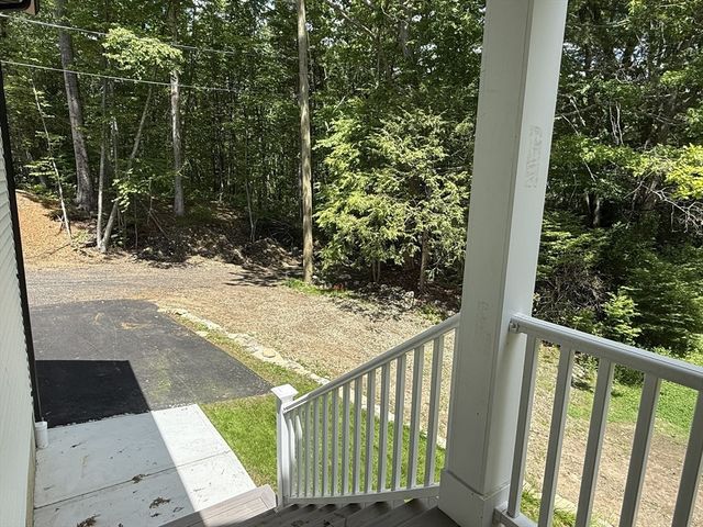 24 Cooper Rd, Webster, MA 01570