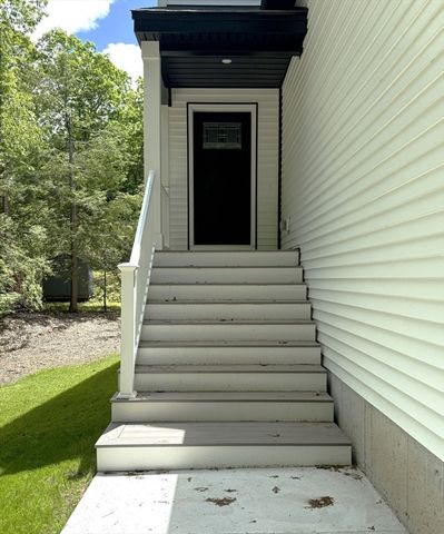 24 Cooper Rd, Webster, MA 01570
