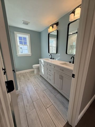 24 Cooper Rd, Webster, MA 01570