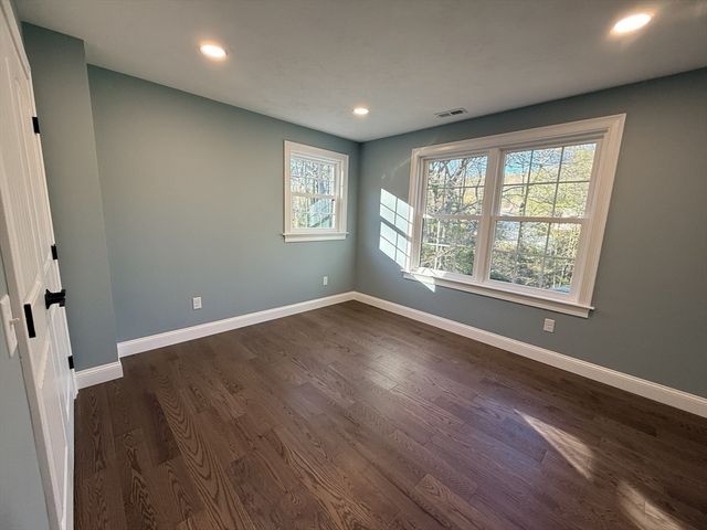 24 Cooper Rd, Webster, MA 01570