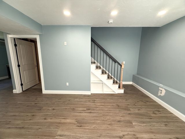 24 Cooper Rd, Webster, MA 01570