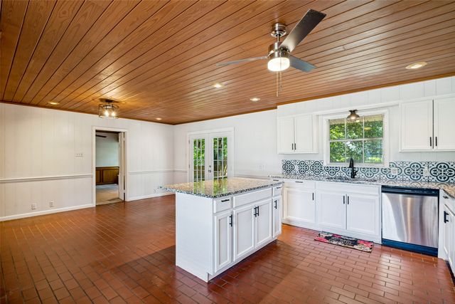 5405 Kayway Drive, Greenville, TX 75402