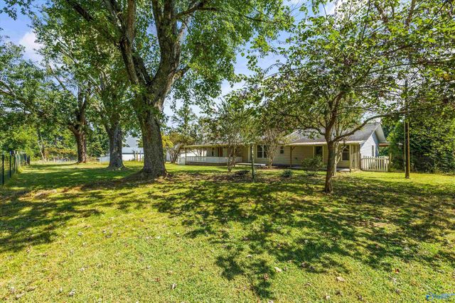 2648 Old Big Cove Road, Owens Cross Roads, AL 35760