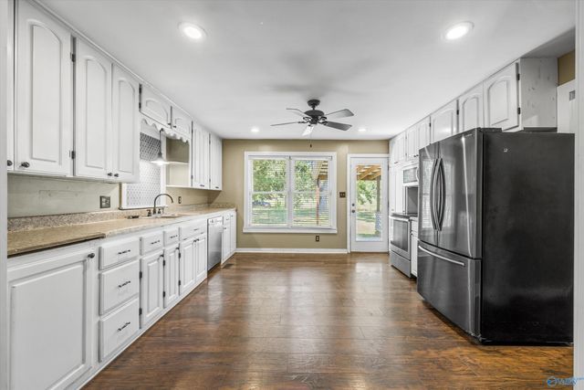 2648 Old Big Cove Road, Owens Cross Roads, AL 35760