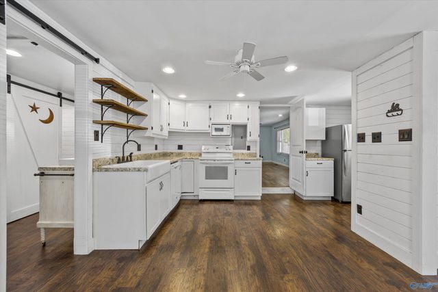 2648 Old Big Cove Road, Owens Cross Roads, AL 35760