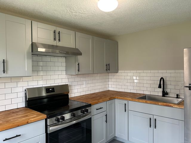 7 Padanaram Road J253, Danbury, CT 06811