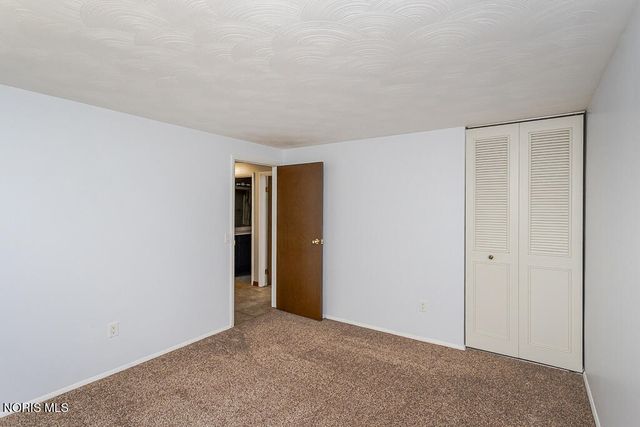 5034 Kitchener Drive, Toledo, OH 43615