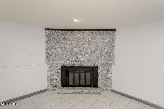 5034 Kitchener Drive, Toledo, OH 43615