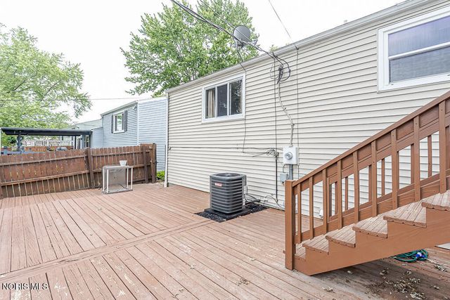 5034 Kitchener Drive, Toledo, OH 43615