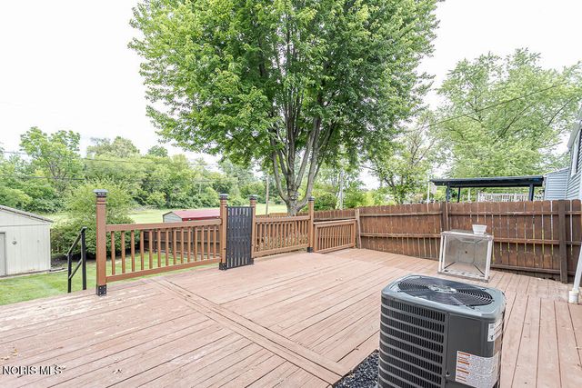 5034 Kitchener Drive, Toledo, OH 43615