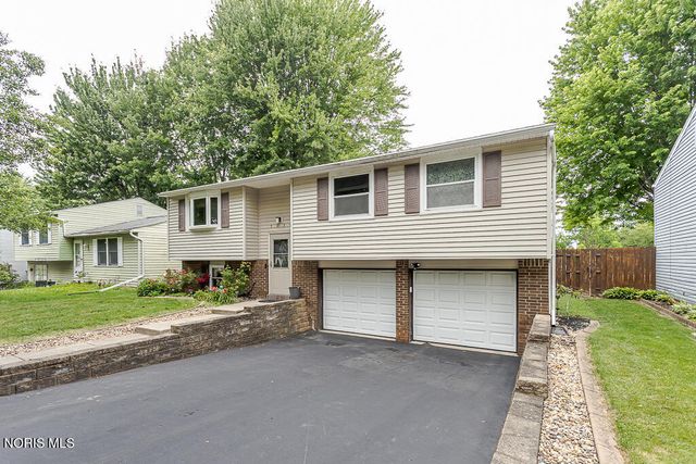 5034 Kitchener Drive, Toledo, OH 43615