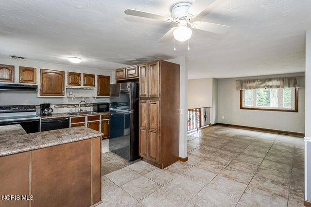 5034 Kitchener Drive, Toledo, OH 43615