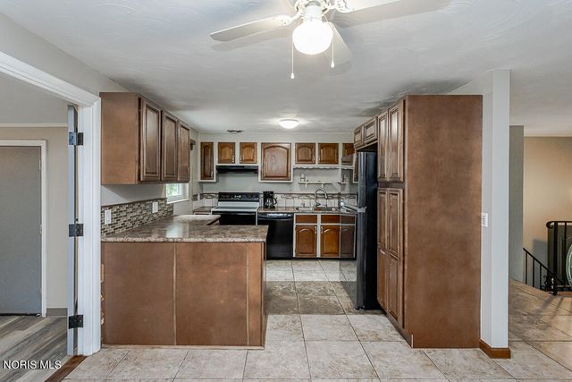 5034 Kitchener Drive, Toledo, OH 43615